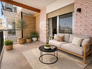 Piso en Oliva Playa. Apartamento a 100 m del mar con terraza y licencia turística en