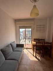 Flat  Calle vía carpetana. Piso luminoso de 3 dormitorios con dos terrazas y excelentes com