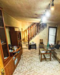 Xalet  Calle de membezar. Vivienda unifamiliar situada en el barrio de entrevias, dentro d