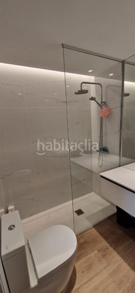 Foto 0844a296-8968-4a9e-80d4-dc741c36cd8f. Apartament amb calefacció aparcament piscina a Valdeacederas Madrid