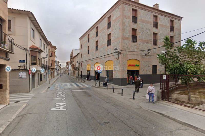 Foto 11cf7b81-61d7-471c-96ba-1c6281965a43. Lloguer àtic amb calefacció aparcament a Centro Ocaña
