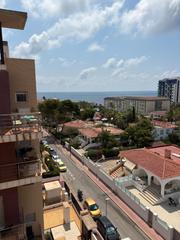 Penthouse in Punta Prima. Ático único en punta prima con vistas al mar y solárium privado