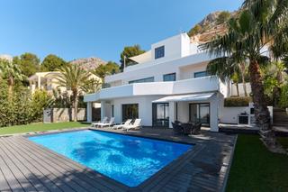 Chalet à Altea Hills. Moderna villa de lujo con vistas panorámicas al mar en la presti