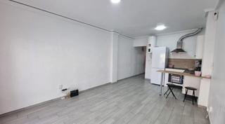 Piccolo appartamento  Calle calle fragata. Luminoso apartamento renovado cerca del mar  curva de palangre,
