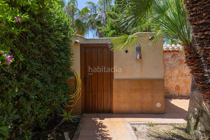 Foto 2ee9baa3-27f2-4625-9355-9cdcfa4ec2bf. Chalet with parking pool in Punta Prima Orihuela