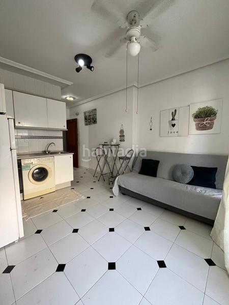 Foto 78626b00-c42c-4638-8876-3e85d17c47f1. Estudio ático estudio en venta! en Avenida Habaneras - Curva de Palangre Torrevieja
