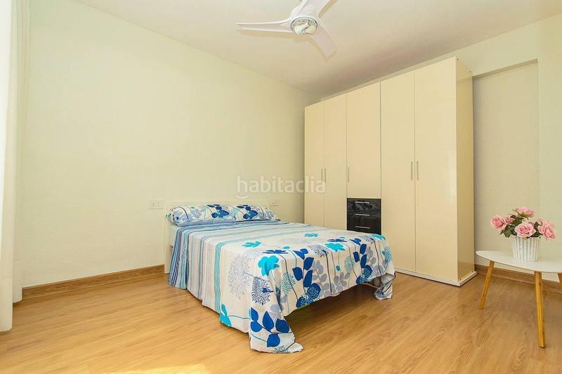 Foto 51391d26-009c-4e10-98f8-72a5aa043b89. Apartamento amplio apartamento , situado en segunda línea del mar en Torrevieja