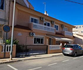Reihenhaus in Los Cuarteros. Lo pagan. adosado 100m, en 400m de la playa