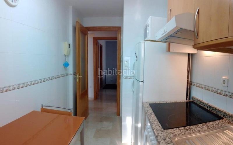 Foto f3fbc64b-f6c2-4424-a9a8-9f3e39a86d2a. Appartement avec parking piscine dans Playa Levante Benidorm