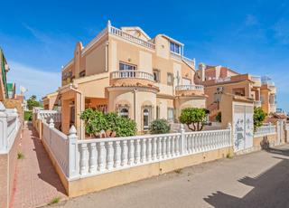 Duplex à Lomas de Cabo Roig - Los Dolses. Casa cuádruple en orihuela costa, con vistas, terraza soleada y