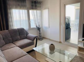 Piccolo appartamento  Calle calle del tornado, 2. Oferta exclusiva en panorama mar, punta prima!