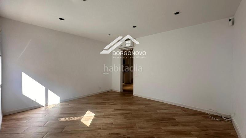Foto 033b0b79-15ea-486a-a8b3-9ca2a01ce494. Piso atención, buscadores de hogar! en Prosperitat Barcelona