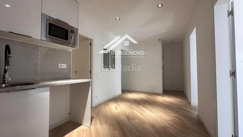 Foto 47db7bc7-5838-4db6-a8bb-a2572cb6b37b. Piso atención, buscadores de hogar! en Prosperitat Barcelona