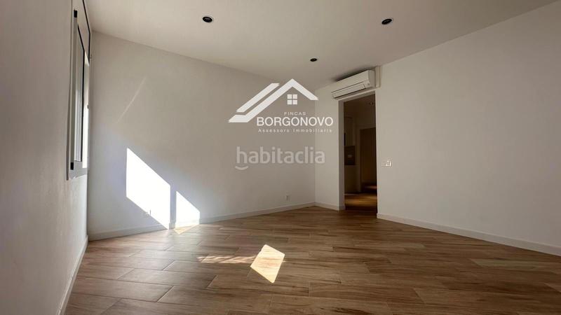 Foto a3f2a5ec-1a3b-4792-a2f9-580bc17c8dad. Piso atención, buscadores de hogar! en Prosperitat Barcelona