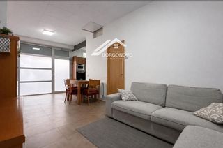 Etagenwohnung  Valldemossa. Dúplex en planta baja con doble entrada, luz natural y gran ampl