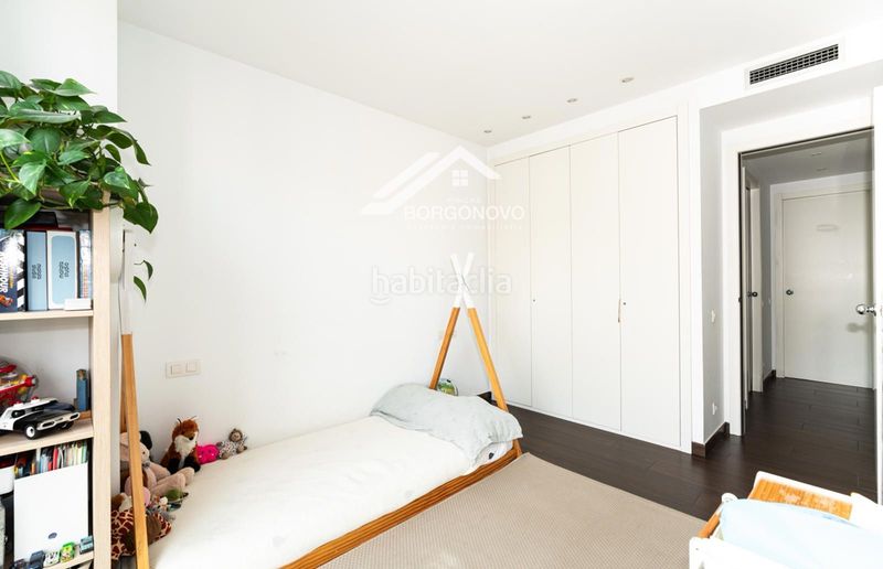 Foto f3e9d712-1172-4f95-a679-37be5235f07f. Pis amb calefacció aparcament a Fort Pienc Barcelona