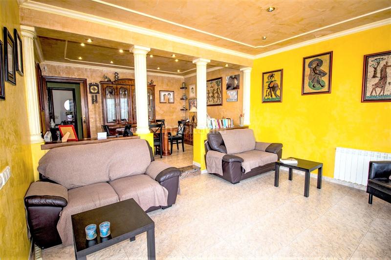 Foto 021e53e3-7c27-4a76-a97a-d2c64ea199e0. Chalet espectacular torre en Calella