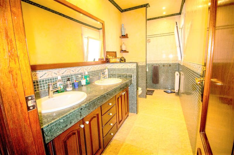 Foto 25afe77f-0b05-4b61-a03c-78385e11f4c6. Chalet espectacular torre en Calella