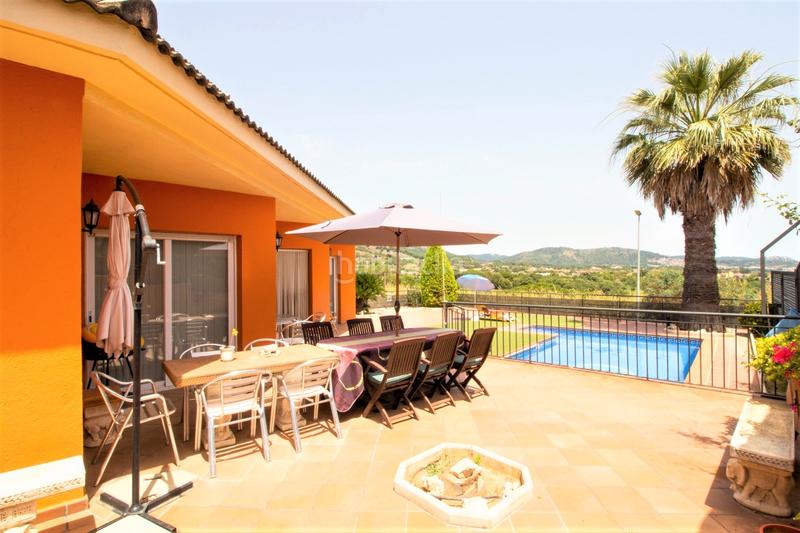 Foto 5c2d27f8-0074-47f0-a349-38cc9ba03c67. Chalet espectacular torre en Calella