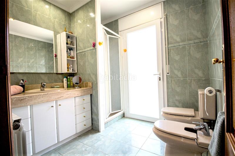 Foto f6b60ee1-4ebc-416a-ad00-0521c4c1d36d. Chalet espectacular torre en Calella