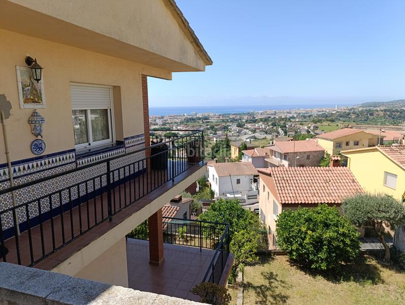 Foto 5170ed93-0127-47a1-a34d-ad6c69d06b25. Chalet mit kamin in Pinemar Pineda de Mar