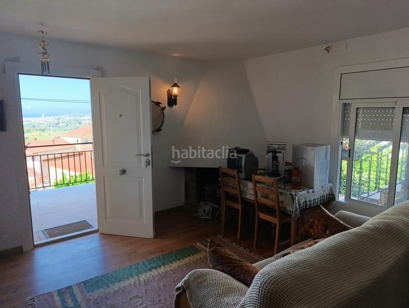 Foto 75e38b6a-3b52-4ce9-b5be-a7158c1ea459. Chalet mit kamin in Pinemar Pineda de Mar