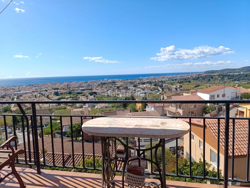 Foto 988900ea-b158-46b6-910b-ce93d2cefd02. Chalet mit kamin in Pinemar Pineda de Mar