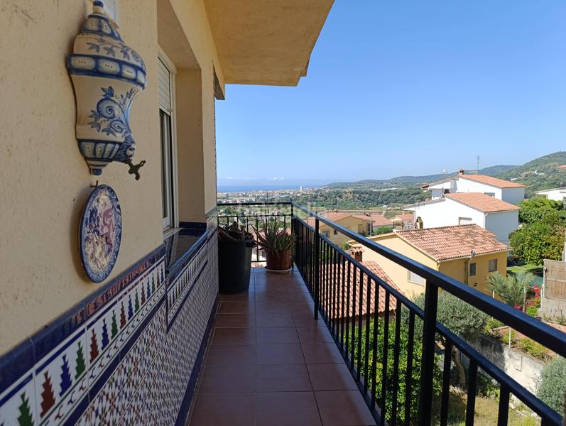 Foto ce5297af-9e4a-4049-9e94-1a7cf34065c1. Chalet mit kamin in Pinemar Pineda de Mar