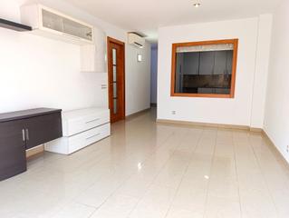 Appartamento in Calella. Piso en el centro de calella - 2 habitaciones dobles - impecable
