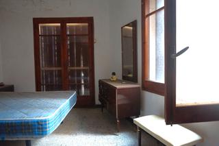 Maison à Sant Cebrià de Vallalta. Para reformar - solo para inversores