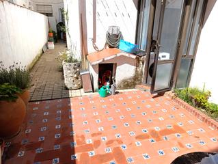 Planta baixa a Calella. Sensación de casa - patio de 36m2
