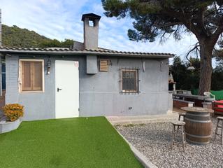 Chalet in Sant Cebrià de Vallalta. Terreno de 1.525m² con casa en can domènec — sant cebrià de vall
