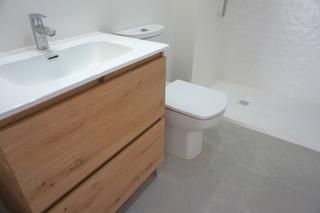 Etagenwohnung  Avinguda ntra. sra. de montserrat. Piso reformado a 250m de la playa, en pleno centro de pineda de