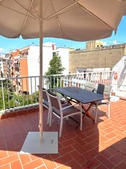 Dúplex en Centre. Parquing - zona comunitaria con piscina