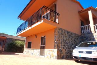 Chalet in Mas Mora-Sant Daniel. Casa a 4 vientos en tordera