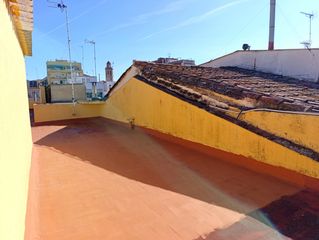 Maison dans Calella. Gran casa en el centro con muchas posibilidades