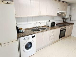 Pis a Poblenou. Piso del 2001 con piscina comunitaria