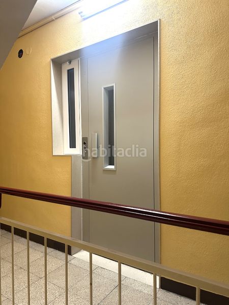 Foto 22bfb281-c7dc-461d-b2ee-25339e48983e. Pis a Carmel Barcelona