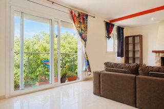 Ático  Plaça de l'empordà. Gran terraza de 75m2 y plaza de aparcamiento