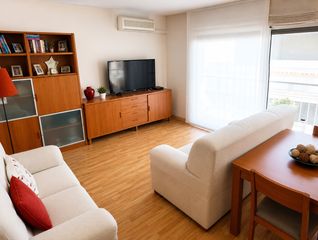 Etagenwohnung  Carrer catalunya. Gran pis - 3 dormitoris dobles - façana renovada