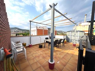 Flat in Centre. Gran terraza - simi nuevo - luminoso