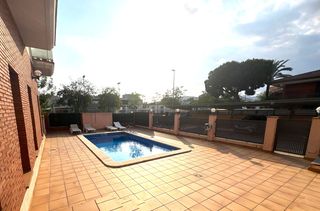 Pis a Centre. Gran terraza - simi nuevo - luminoso