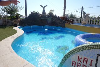 Chalet in Fogars de la Selva. Casa con piscina y zona ajardinada