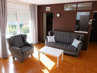 Flat  Carrer del mar. Piso con licencia turística (hut) y vistas al mar en calella