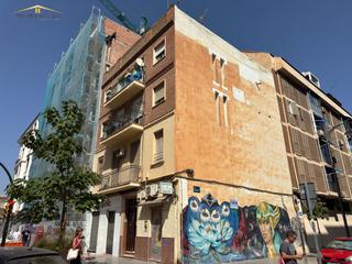 Edifici a Callejones del perchel 15. Edificio en venta en perchel  sur.
