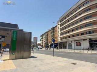 Pis  Mendivil. Piso en venta en perchel  sur, 4 dormitorios.