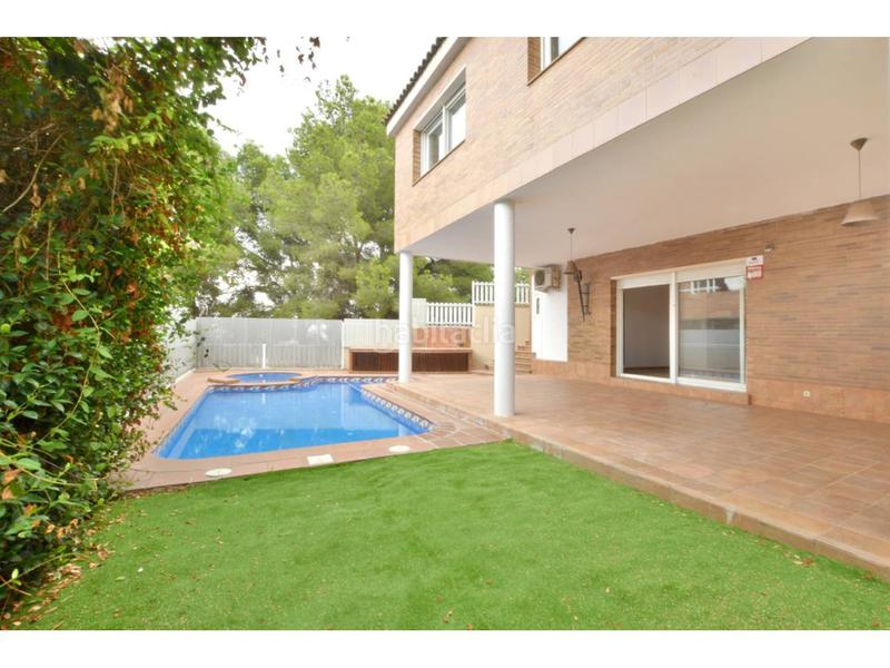 Foto 1489d717-58f8-4611-bb8a-ce675ea282eb. Casa adosada  en venta en Sant Quirze Parc-Vallsuau-Castellet Sant Quirze del Vallès