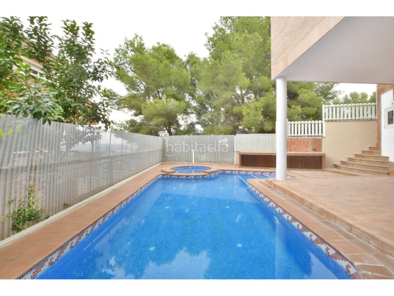 Foto 5e18aa1a-fc5a-4e9c-8a80-8a3228790421. Casa adosada  en venta en Sant Quirze Parc-Vallsuau-Castellet Sant Quirze del Vallès