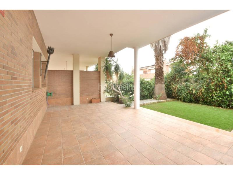 Foto a97aaf2a-d559-4aba-ab24-d5bec1b94cf5. Casa adosada  en venta en Sant Quirze Parc-Vallsuau-Castellet Sant Quirze del Vallès