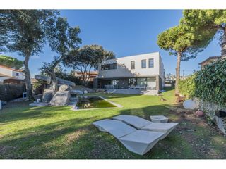 Casa a Calle Avets